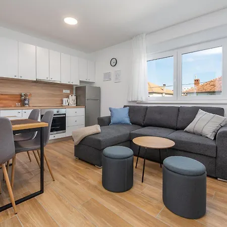 In With Wifi * Zadar