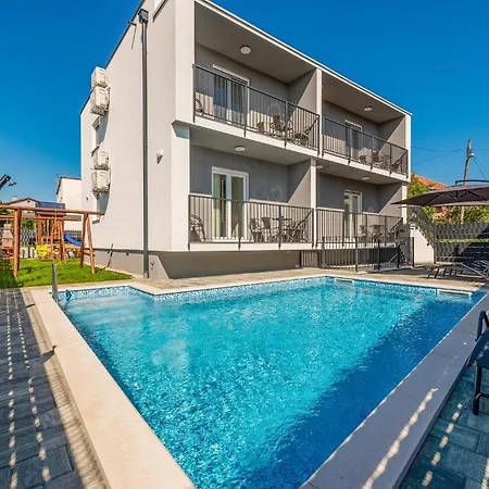 Fantastisk I Med Pool * Zadar